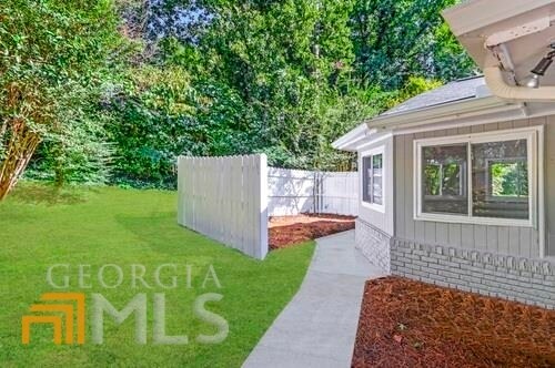 Building Photo - 3462 Calumet Rd