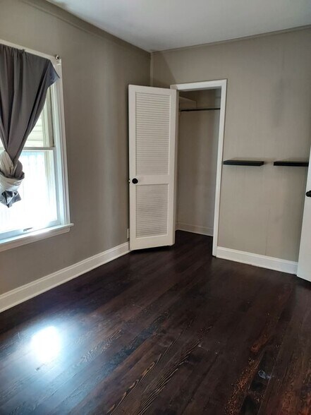 Building Photo - 3268 Prairie Ave