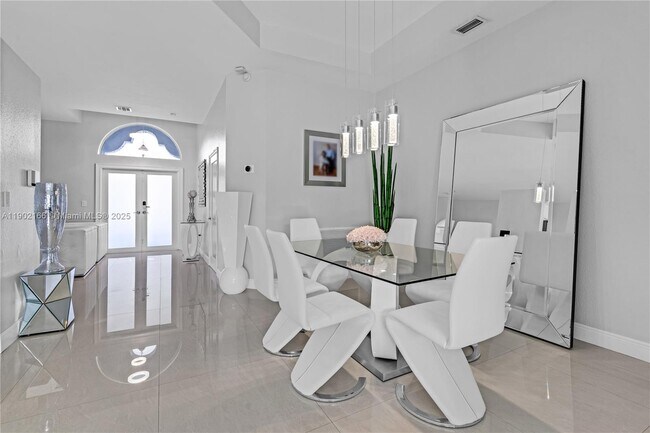 Building Photo - 15822 SW 140th St