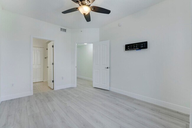 Building Photo - 155 Galicia Way