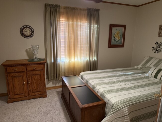 Building Photo - 259 E Oakland St