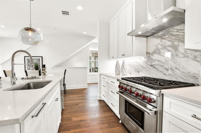 Building Photo - 4116 University Blvd