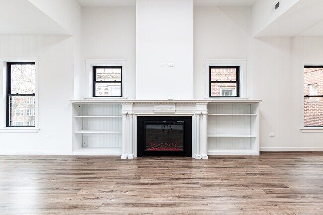 Building Photo - 1426 W Jonquil Terrace