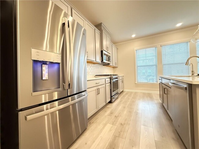 Building Photo - 3756 Davis Cir NW