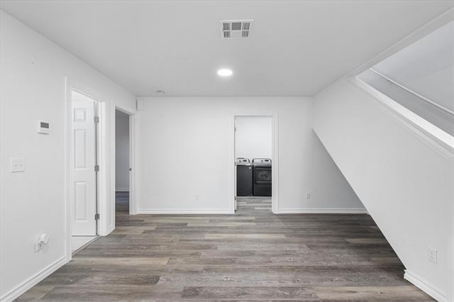 Building Photo - 2004 W 2nd Ave