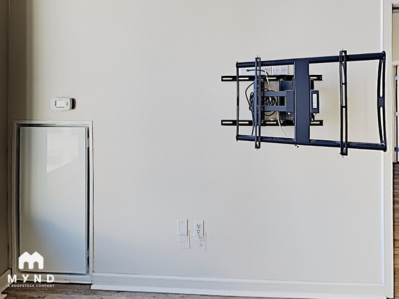 Building Photo - 1127 15th St