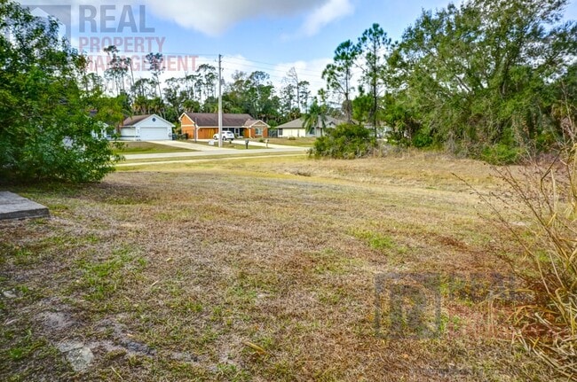 Building Photo - 4407 N Chamberlain Blvd