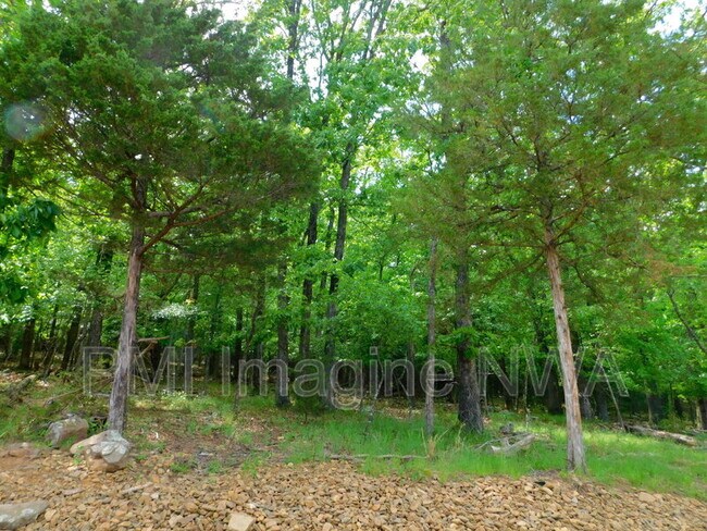 Building Photo - 265 S Rolling Woods Way