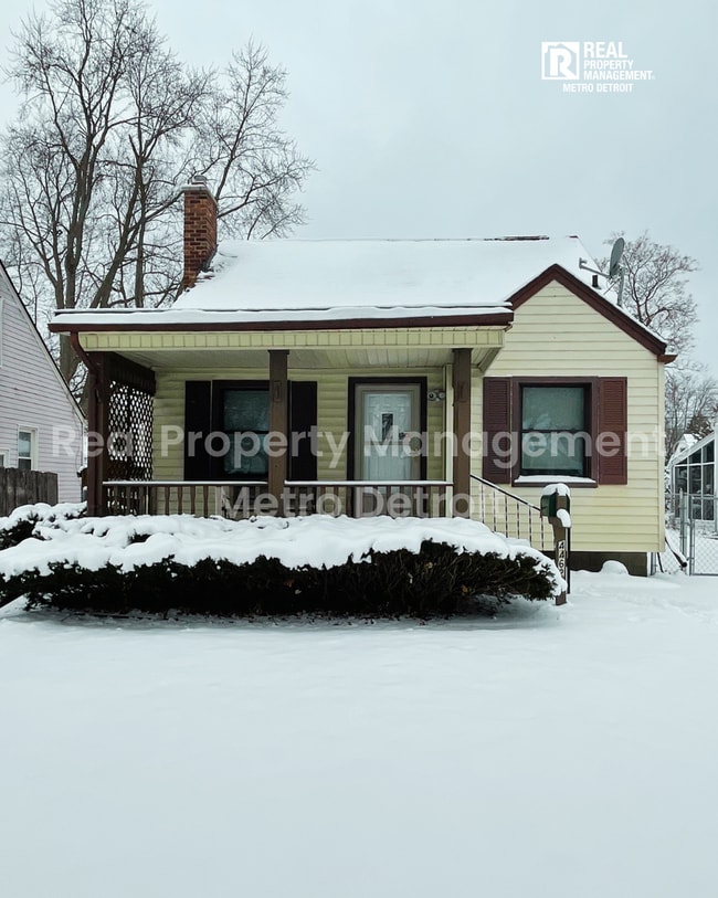 Building Photo - 4462 1st St