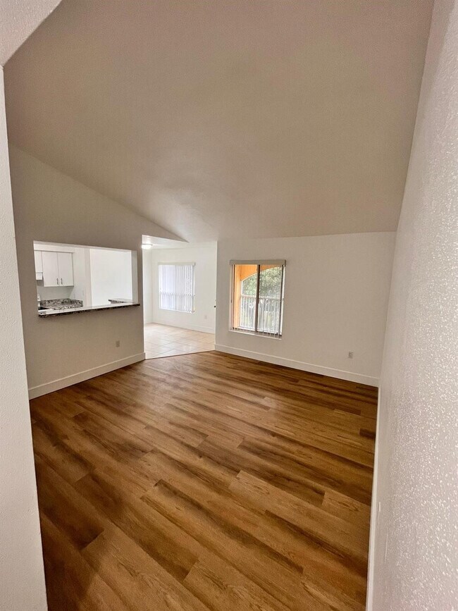 Building Photo - 2622 NW 33rd St