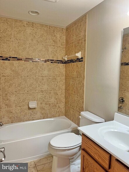 Building Photo - 120 Standpipe Rd