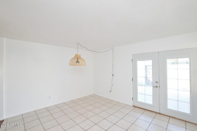 Building Photo - 4028 N Granite Reef Rd