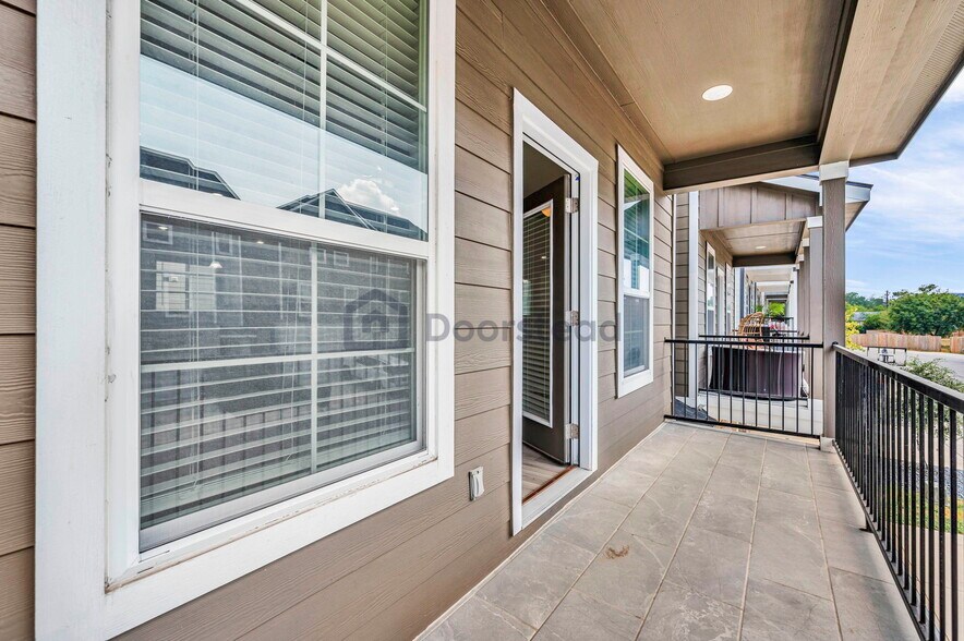 Building Photo - 21518 Sir Walter Ln