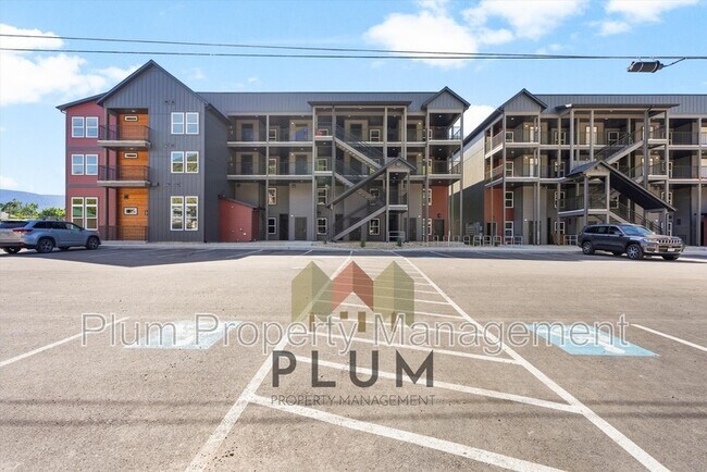 Building Photo - 425 Michigan Ave