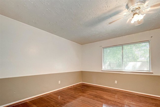 Building Photo - 14719 Wind Cave Ln