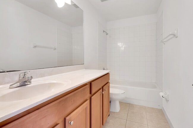 Building Photo - 14130 Winchester Ct