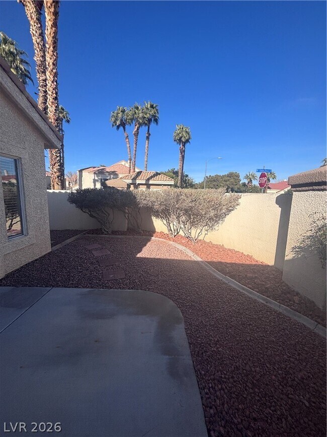 Building Photo - 2544 Golden Sands Dr