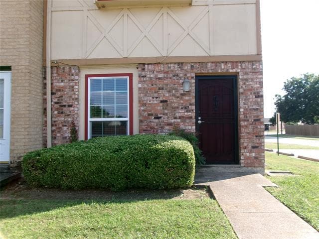 Building Photo - 92 E Mountain Creek Ct