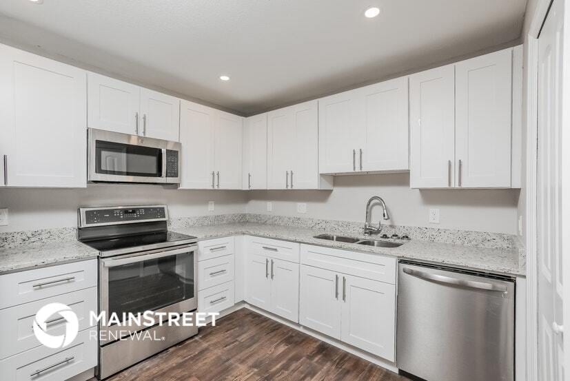 Building Photo - 5709 Ridgeway Dr