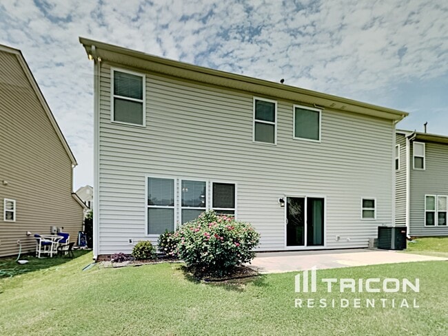 Building Photo - 1007 Frst Wy Ct