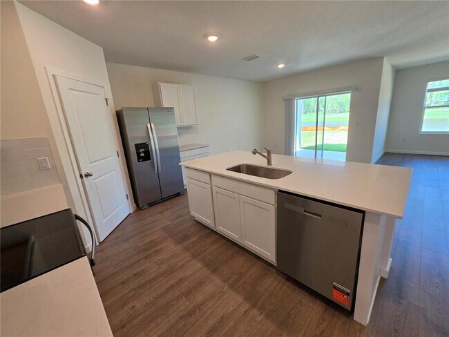 Building Photo - 1009 Champion Ridge Dr