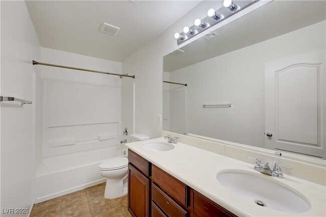 Building Photo - 9252 Valley Ranch Ave
