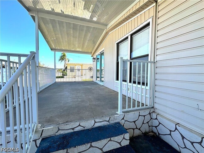 Building Photo - 16004 Tangelo Way