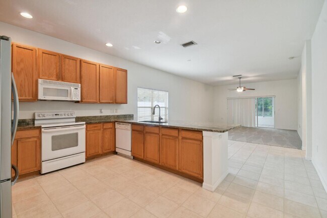 Building Photo - 9619 Cypress Harbor Dr