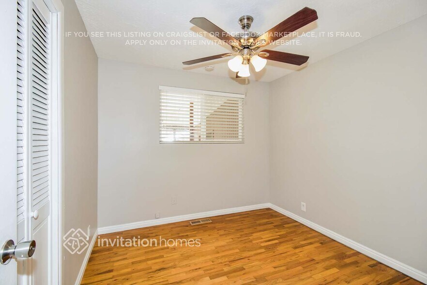 Building Photo - 381 Marquette Dr