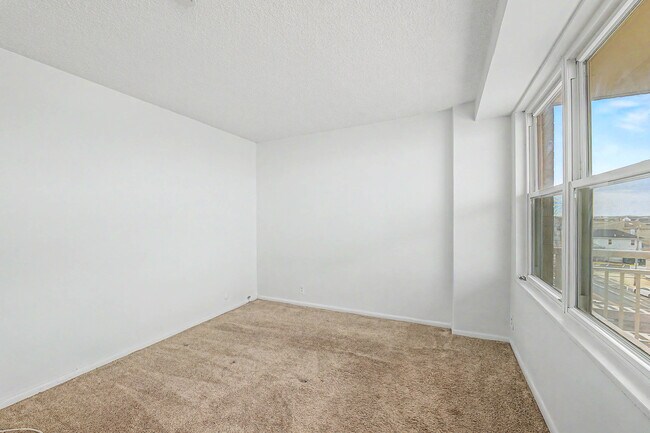 Building Photo - 9400 Atlantic Ave