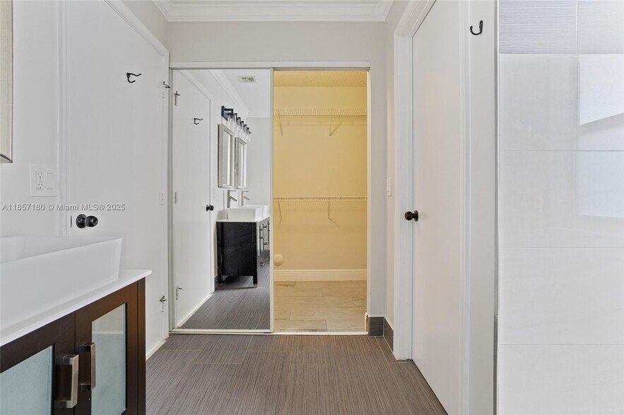 Building Photo - 15141 SW 49th St