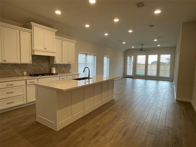 Building Photo - 115 Savory Saute Dr