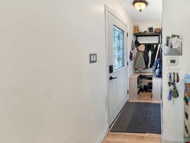 Building Photo - 204 Inverrary Ln