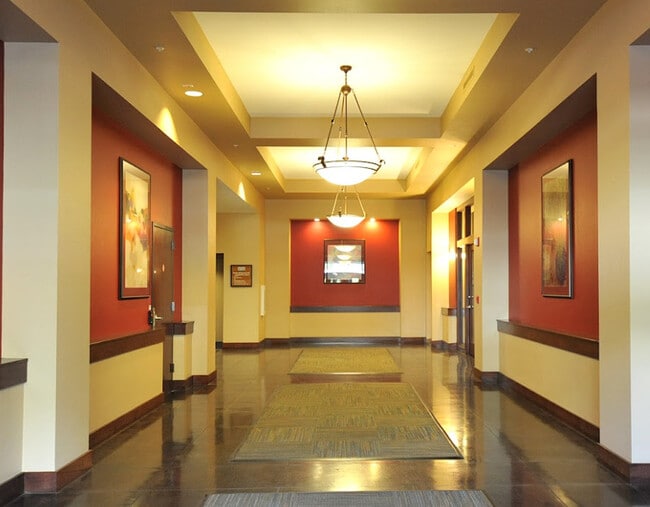 Building Photo - Fifth Avenue Court