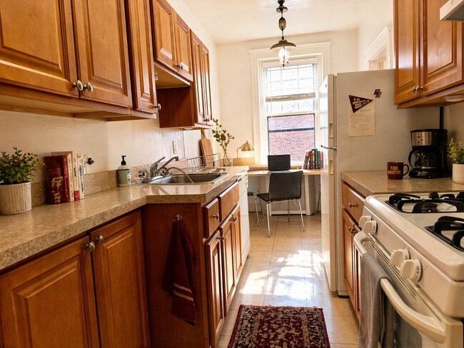 Building Photo - 1949 Commonwealth Ave