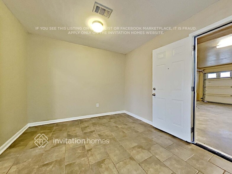 Building Photo - 10818 Highpoint Ln