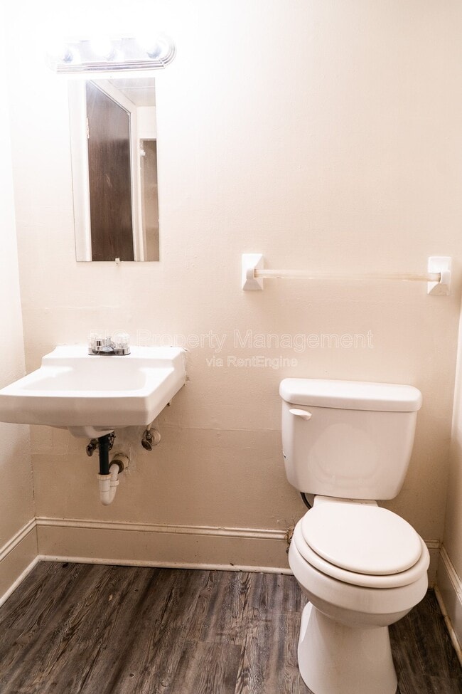 Building Photo - 3104 E Gov John Sevier Hwy