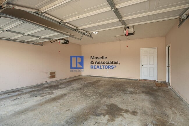 Building Photo - 3 Bed/2 Bath Home in Lennox in Brandon