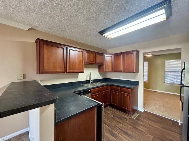 Building Photo - 103 Westover Ave