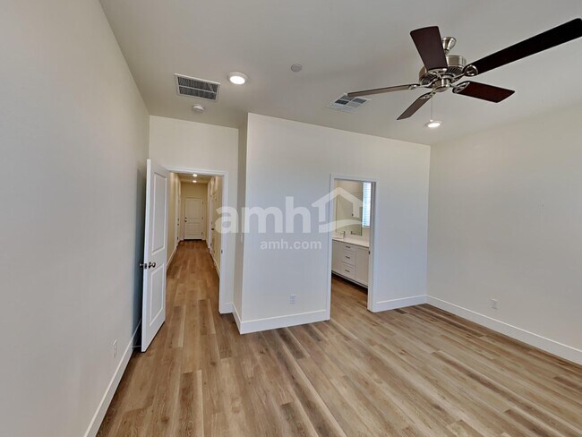 Building Photo - 502 Sacred Lotus Pl