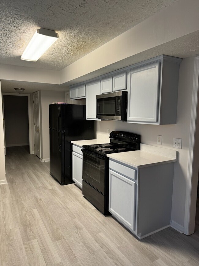 Building Photo - 1720 Portview Ct