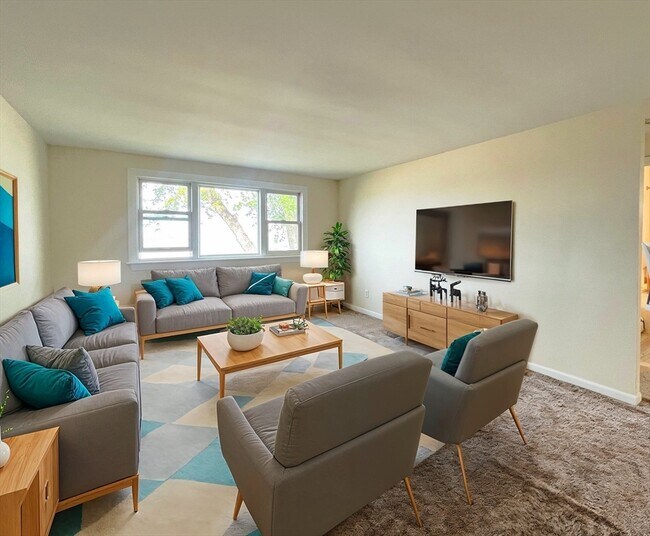 Building Photo - 623 Quincy Shore Dr