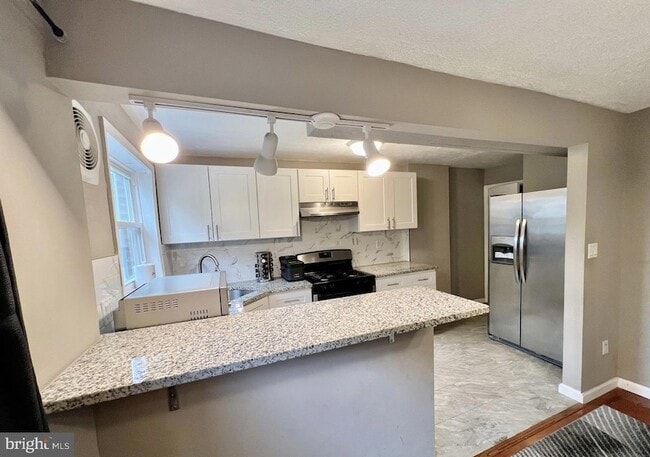 Building Photo - 937 Grant Rd