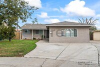 Building Photo - 451 Helen Ave