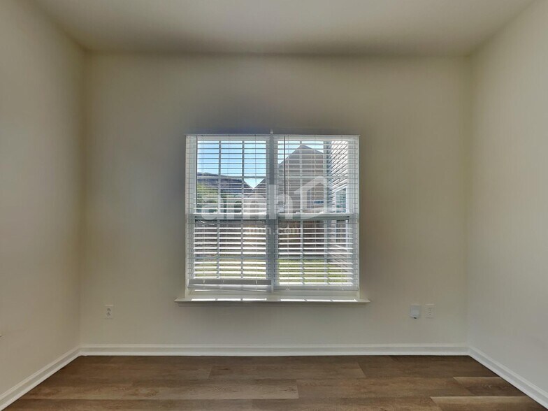 Building Photo - 415 Caperton Way