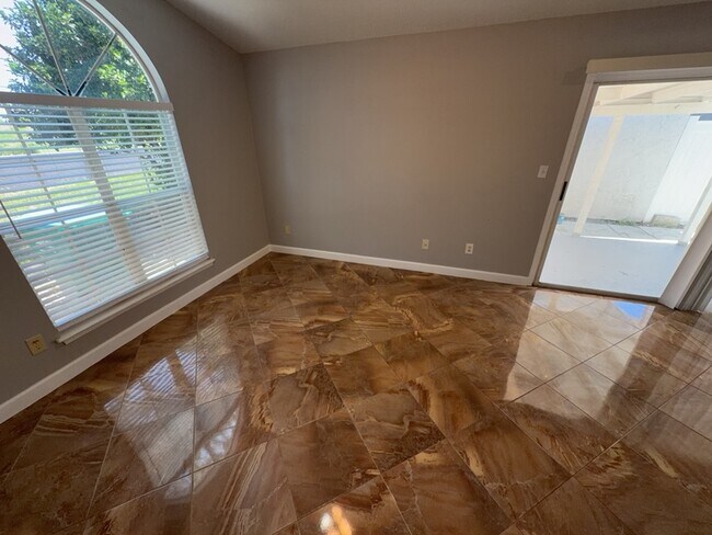 Building Photo - 502 San Gabriel Ct