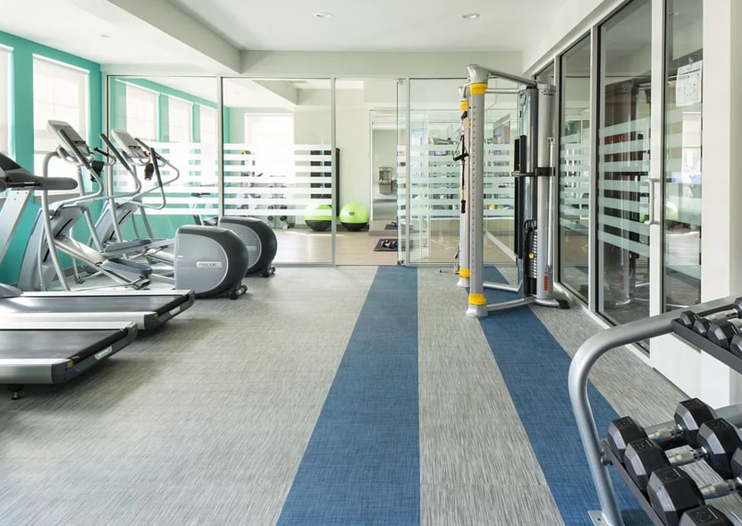 Building Photo - 9637 E 5th Ave