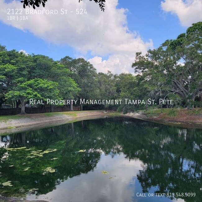 Building Photo - 2122 Bradford St