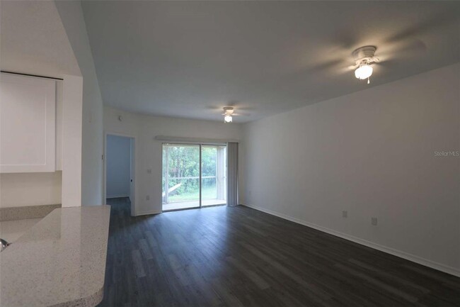 Building Photo - 9519 Newdale Way