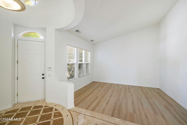 Building Photo - 3178 Sunset Hills Blvd